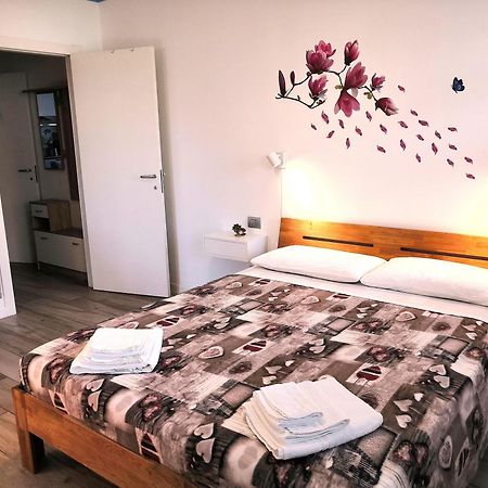 Butterfly Apt In Suna With Garage Verbania Buitenkant foto